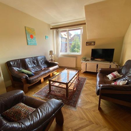 Rose'S Oldtown Apartment Braşov Exterior foto
