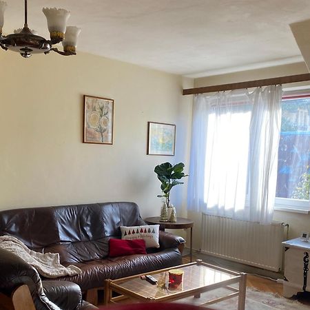 Rose'S Oldtown Apartment Braşov Exterior foto