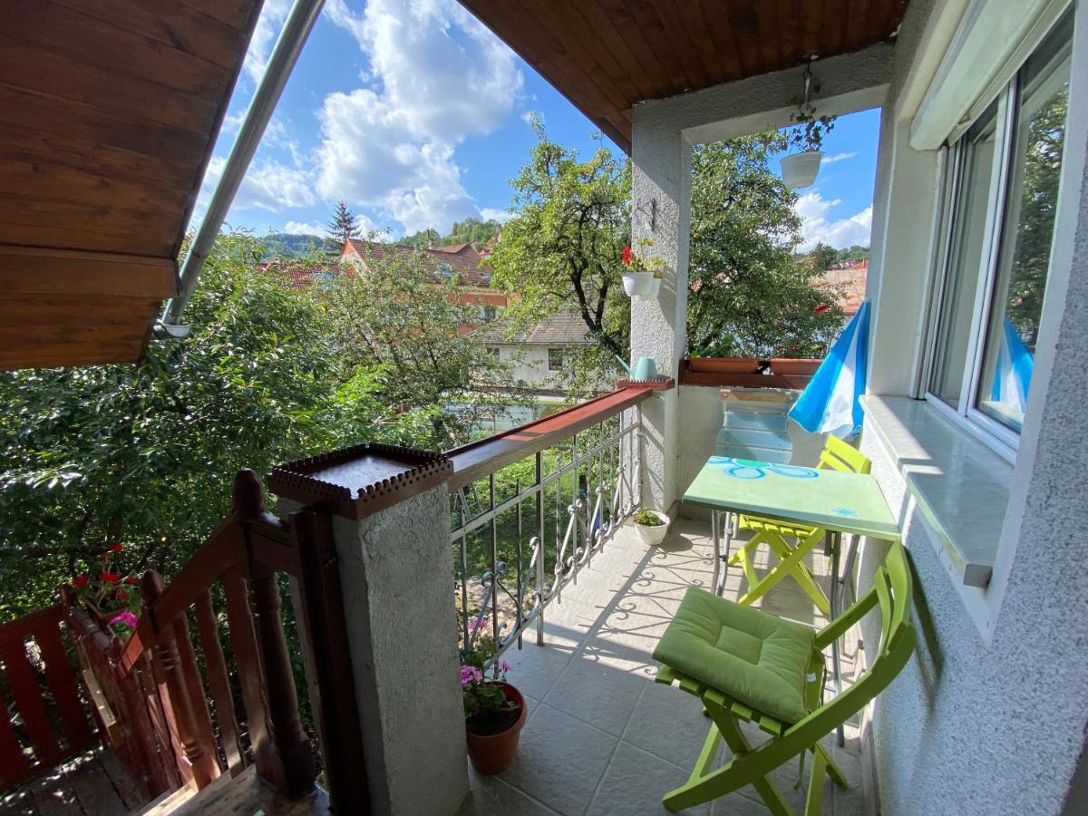 Rose'S Oldtown Apartment Braşov Exterior foto